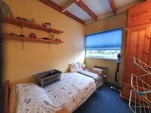 Bedroom- click for photo gallery